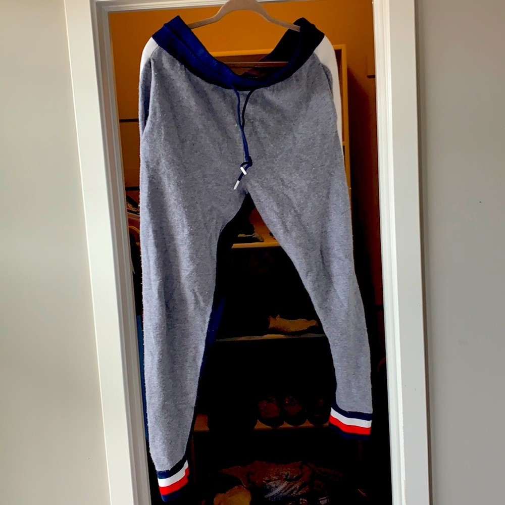 Tommy joggers